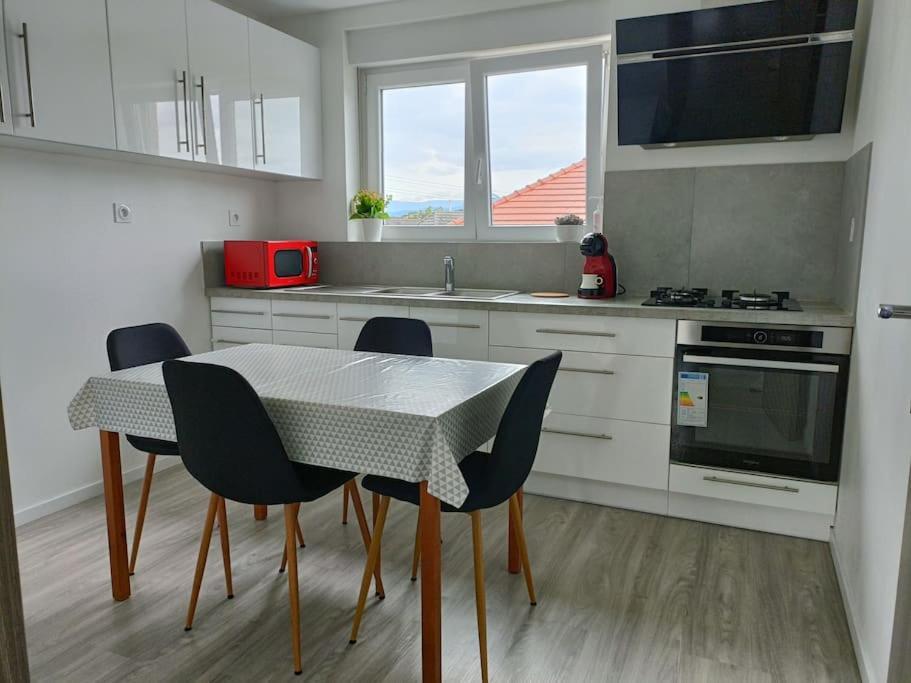 Appartement Entier F3 Renove - Petite Pause A Селеста Екстер'єр фото